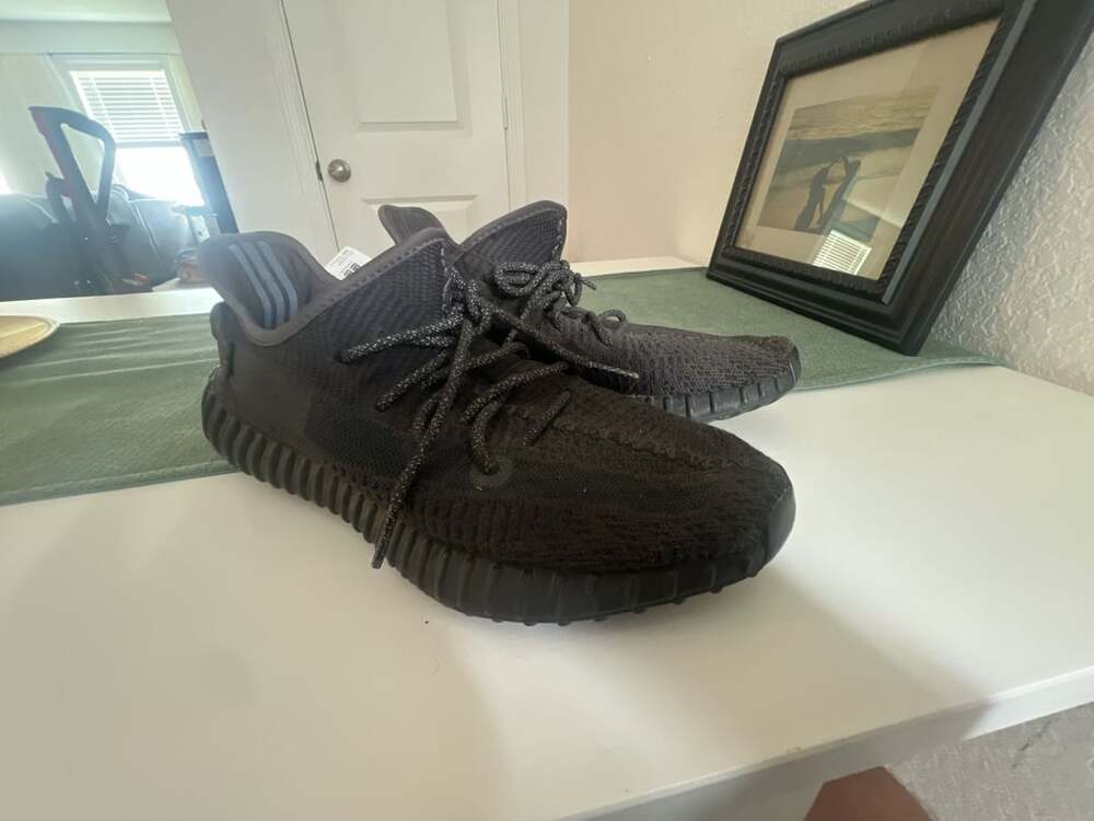 Adidas Yeezy Boost 350 V2 Size 10.5 Static Black Reflective Sneakers